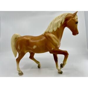 Breyer Vintage Traditional Palomino Family Arabian Stallion